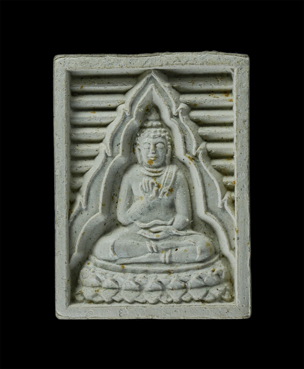 18Aug24 (72)p.jpg - พระของขวัญ วัดปากน้ำ รุ่น 7 ปี2535 “บรรจุเจดีย์” ของดีผสมมวลสารเดิม พระผงรู่นนี้ชื่อว่า รุ่นบรรจุในเจดีย์ที่มหาวิหารหินอ่อนประดิษฐานพระไตรปิฎก เป็นรุ่ [..] | https://kamulet.in.th